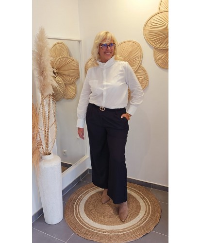 Chemise Blanche Chic à Col Volant – Aya