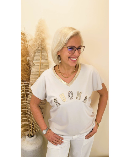 T-Shirt Beige “Amour Chic”...